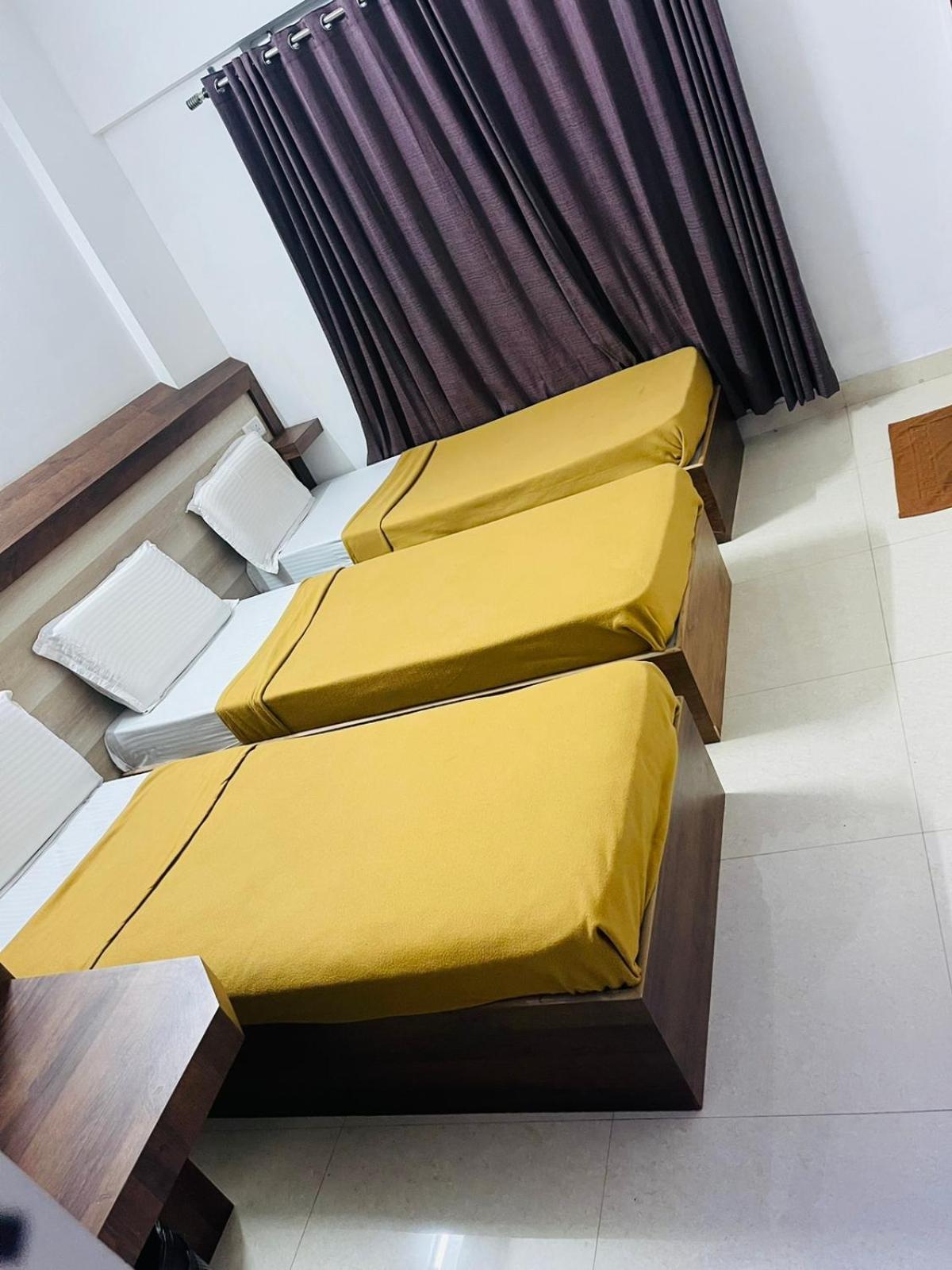 B Six Hotel Bangalore Eksteriør bilde