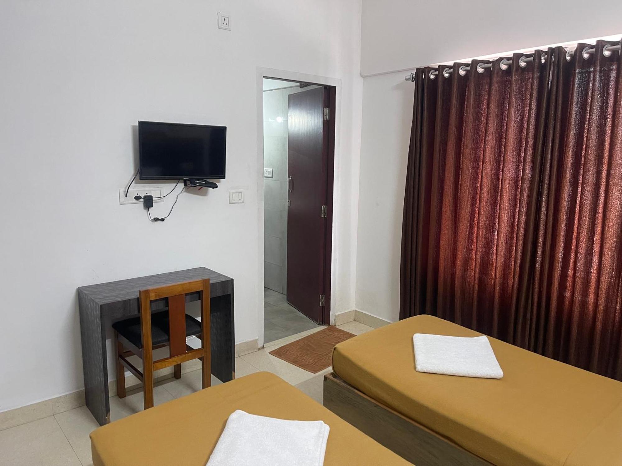 B Six Hotel Bangalore Eksteriør bilde