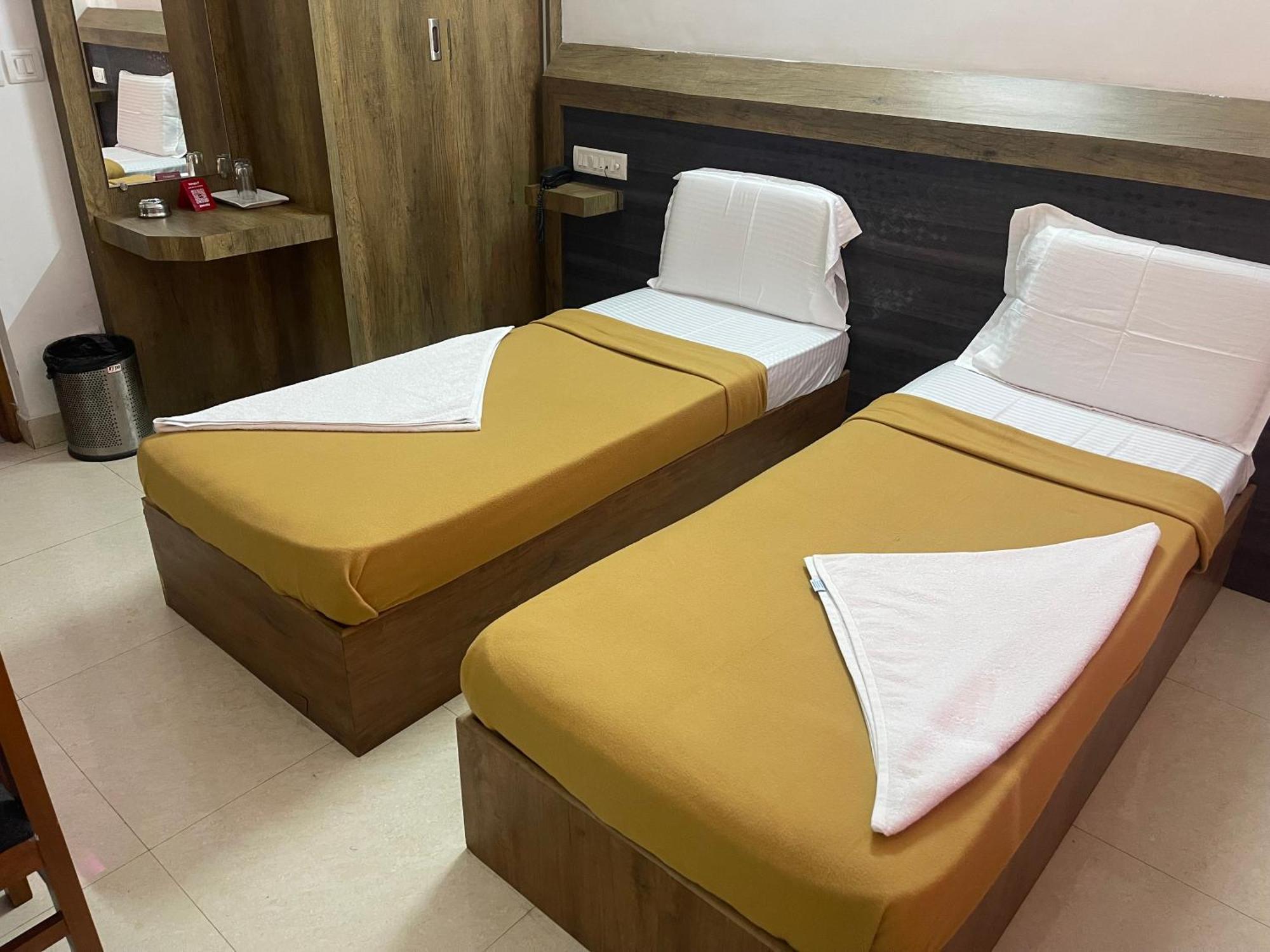 B Six Hotel Bangalore Eksteriør bilde
