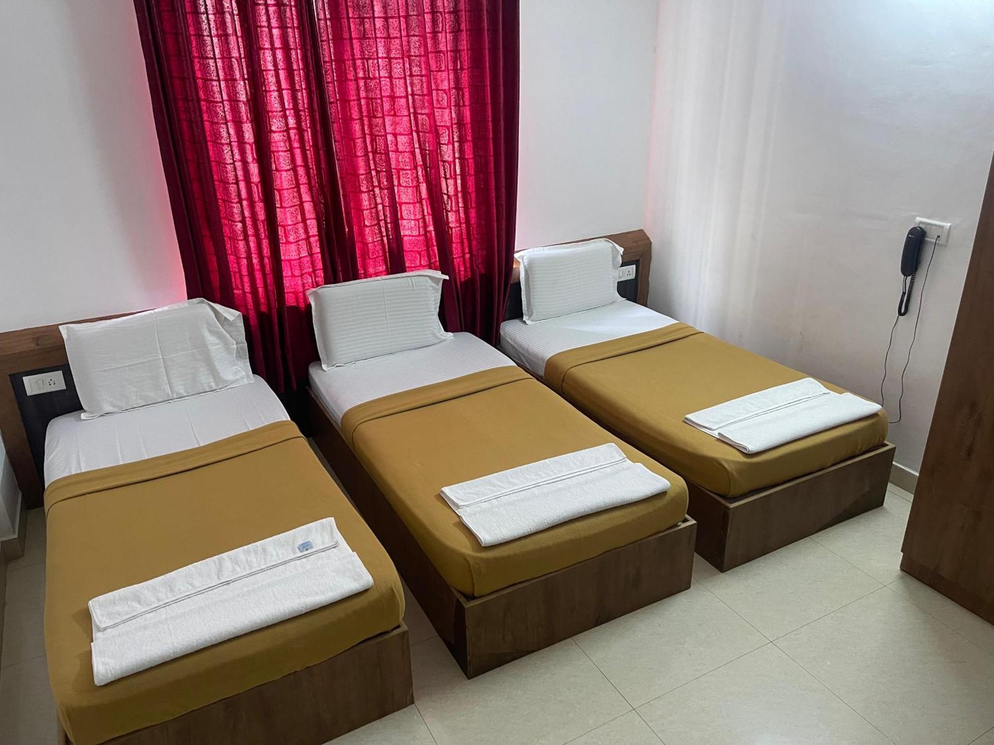 B Six Hotel Bangalore Eksteriør bilde
