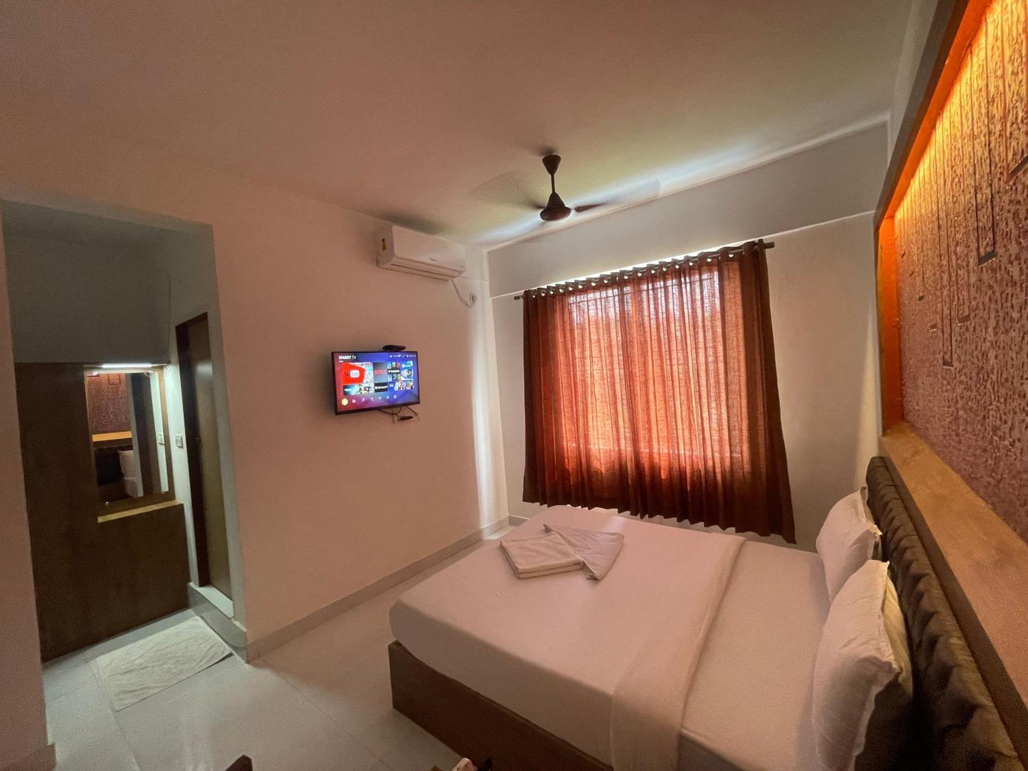 B Six Hotel Bangalore Eksteriør bilde