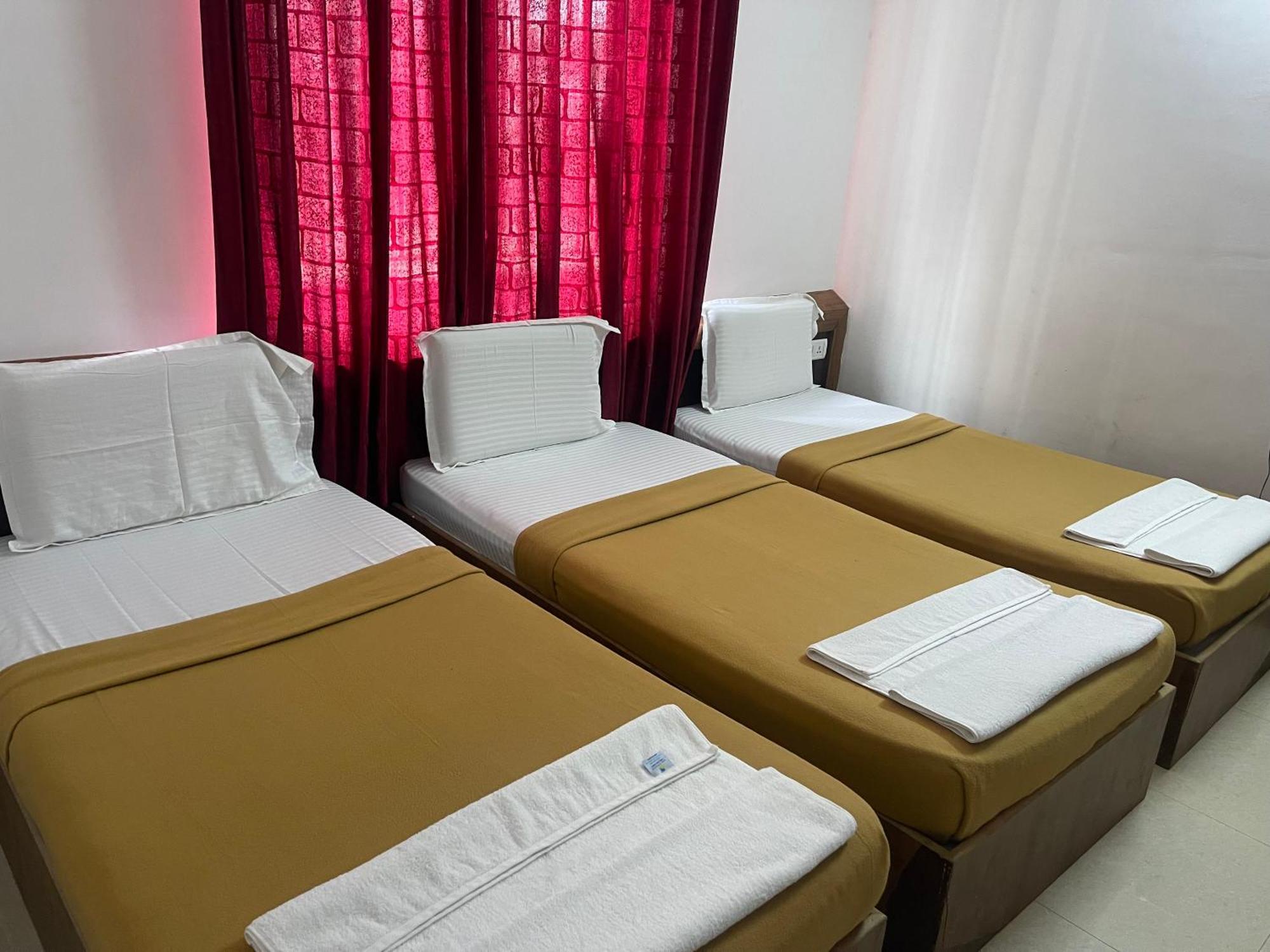 B Six Hotel Bangalore Eksteriør bilde